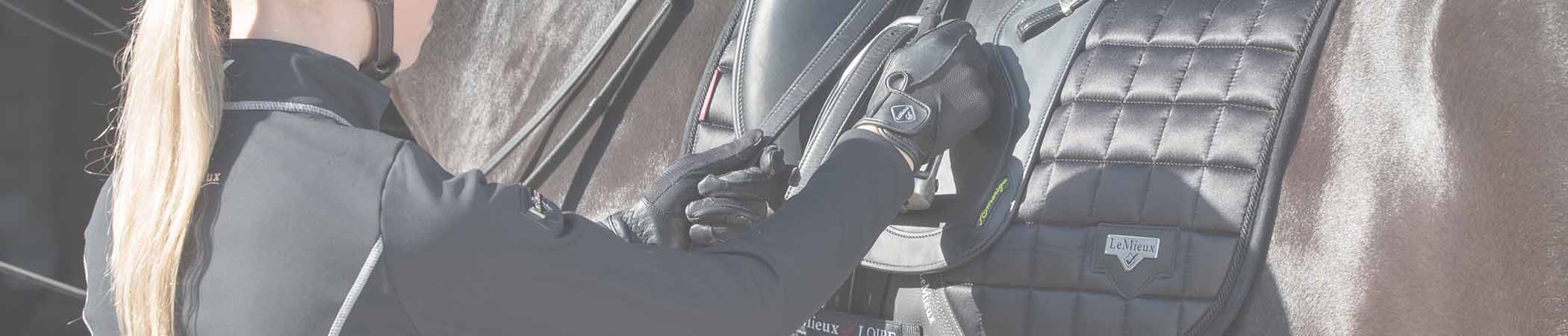 JRS is distributeur en expert in hippische merken